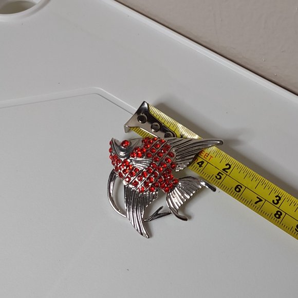 Very Cool Silver Tone And Red Fish Brooch - Picture 5 of 8